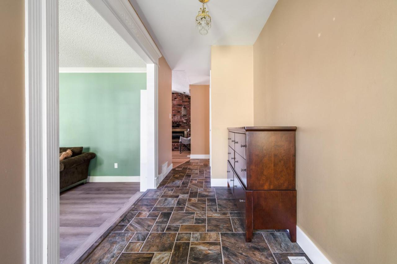 Cozy Retreat On Sandpiper Court - Room A Richmond Ngoại thất bức ảnh